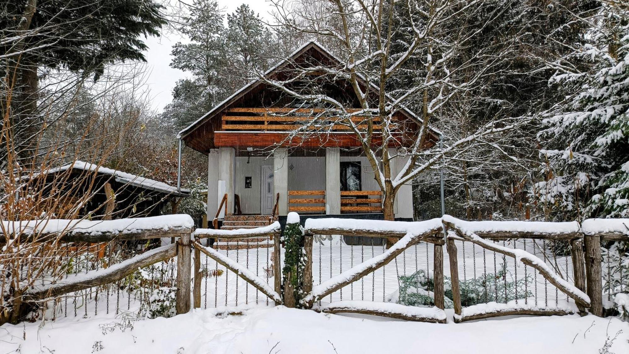 Ago Kedvence Vendeghaz Villa Salgótarján Kültér fotó